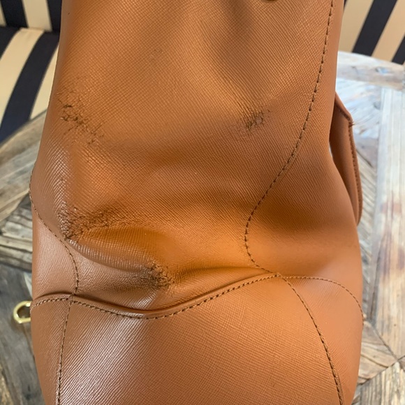 VGUC Tory Burch Robinson Tote - Picture 4 of 7